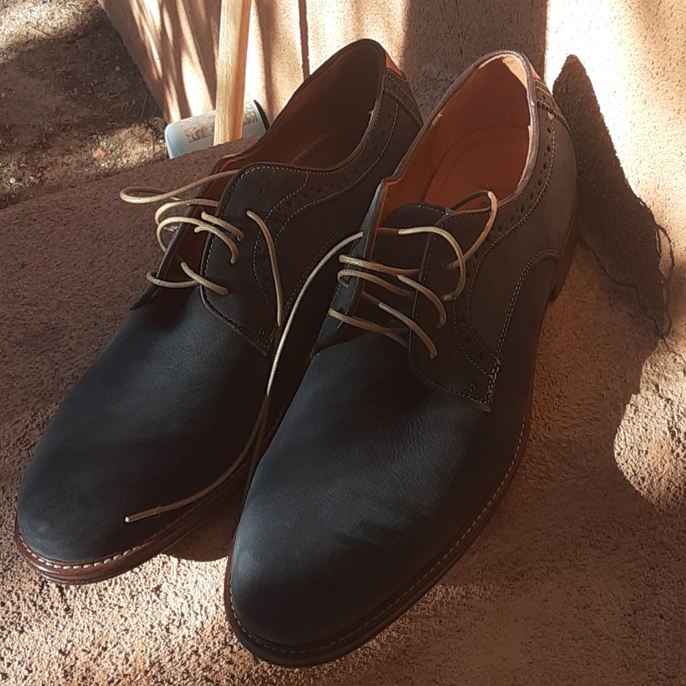 Blue suede shoes.